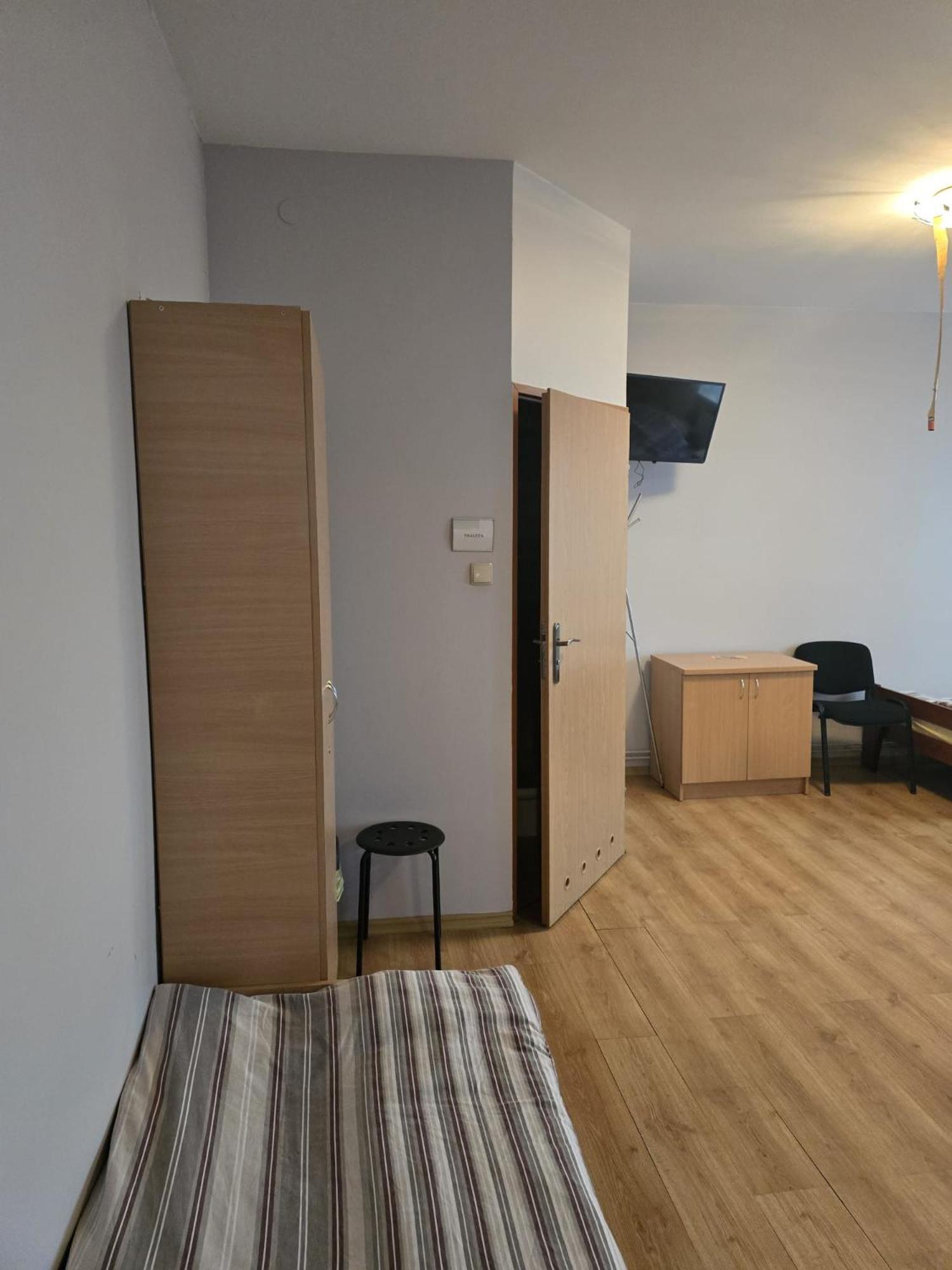 Pensjonat Feliksow Wiskitki Exterior foto